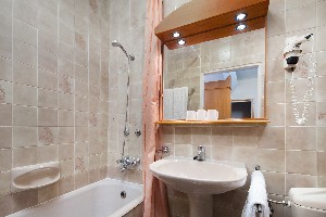 Hotel BENCZÚR wakacje