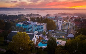 Hotel CARBONA THERMAL SPA wakacje