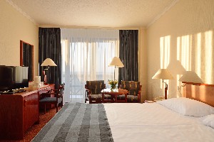 Hotel DANUBIUS HOTEL BÜK wakacje
