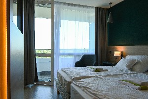 Hotel SZIESZTA wakacje