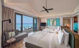 2 king beds + 2 extra beds