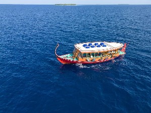 Hotel MOVENPICK RESORT KUREDHIVARU MALDIVES wakacje