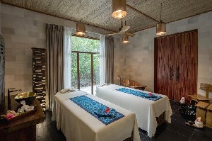 Hotel MOVENPICK RESORT KUREDHIVARU MALDIVES wakacje