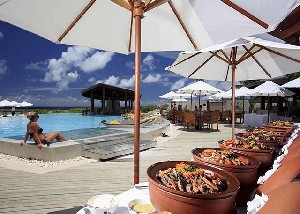Hotel CENTARA RAS FUSHI RESORT & SPA wakacje