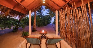 Hotel MAKUNUDU ISLAND wakacje