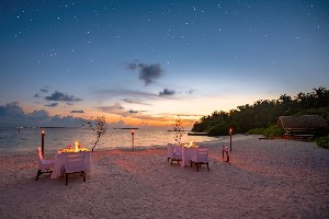 Hotel MAKUNUDU ISLAND wakacje