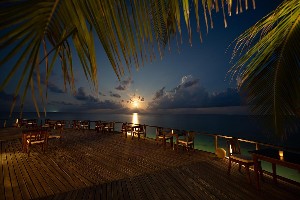 Hotel MAKUNUDU ISLAND wakacje