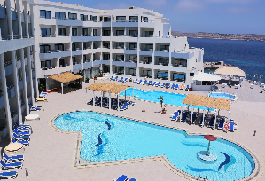 Hotel s bazénem