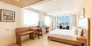 Twin Deluxe Room