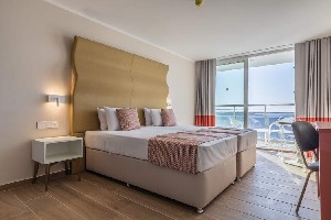 pokój z widokiem na morze