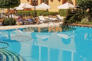 Hotel CORINTHIA ST. GEORGE'S BAY wakacje