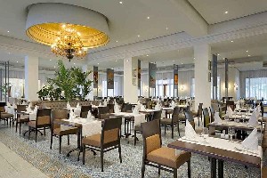 Restaurant/bars