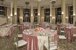 Restaurant/bars