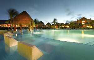 Hotel GRAND PALLADIUM WHITE SAND RESORT & SPA wakacje