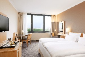 Hotel NH BERLIN ALEXANDERPLATZ wakacje