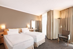 Hotel NH BERLIN ALEXANDERPLATZ wakacje