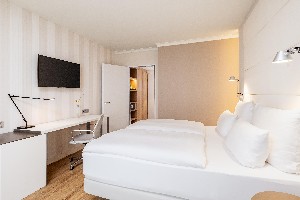 Hotel NH BERLIN ALEXANDERPLATZ wakacje