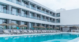 Hotel s bazénem