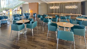 restaurant/bar