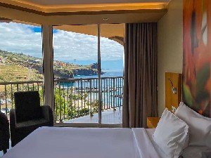Hotel THE VIEWS OASIS wakacje