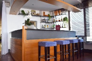 bar