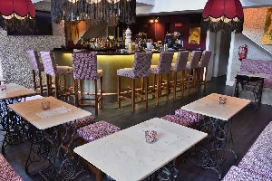 bar