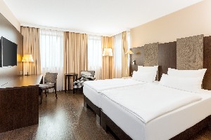Hotel NH DANUBE CITY wakacje