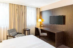 Hotel NH DANUBE CITY wakacje