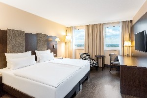 Hotel NH DANUBE CITY wakacje