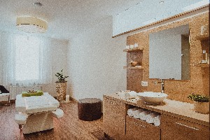 Hotel KURHOTEL ÖSTERREICHISCHER HOF wakacje