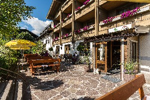 Hotel LANDGASTHOF ALMERWIRT wakacje