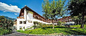 Hotel DAS ALPENHAUS KAPRUN wakacje