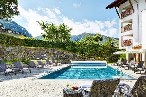 Hotel DAS ALPENHAUS KAPRUN wakacje