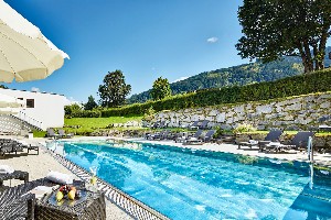 Hotel DAS ALPENHAUS KAPRUN wakacje