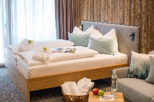 Hotel DER WALDHOF wakacje