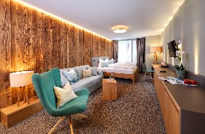 Hotel DER WALDHOF wakacje