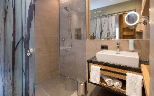 Hotel DER WALDHOF wakacje