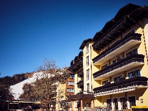 Hotel HOTEL PINZGAUERHOF BY ALPEFFECT HOTELS wakacje
