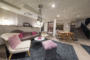 Hotel HOTEL TWO TIMEZ wakacje