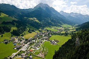 Hotel FAMILIEN- UND WELLNESSHOTEL DER HANNESHOF - DAS MONTANA wakacje