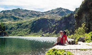 Hotel FAMILIEN- UND WELLNESSHOTEL DER HANNESHOF - DAS MONTANA wakacje