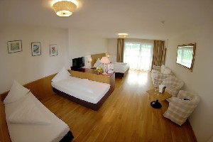 Hotel MALERHAUS wakacje