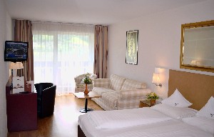 Hotel MALERHAUS wakacje