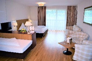 Hotel MALERHAUS wakacje