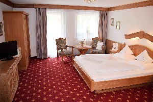 Hotel MALERHAUS wakacje