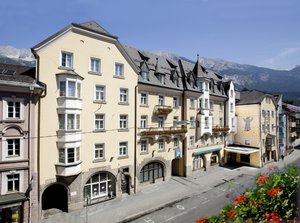 (Rakousko, Tyrolsko, Innsbruck a okolí) - GRAUER BÄR