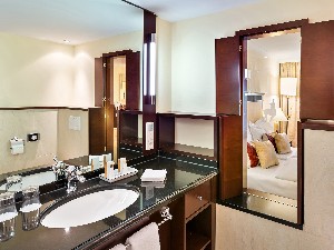 Hotel LEBENBERG SCHLOSSHOTEL wakacje