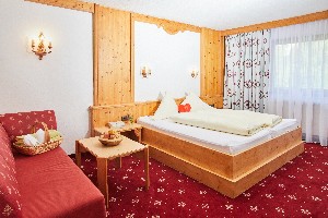 Hotel HUBERTUSHOF - IHR HOTEL MIT HERZ wakacje