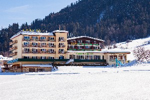 Hotel HARMONY HOTEL HARFENWIRT wakacje