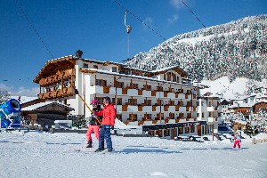 Hotel LANDHOTEL TIROLERHOF wakacje